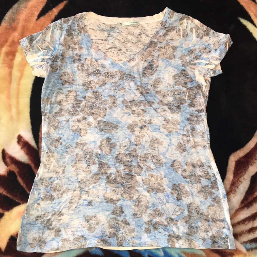 Hawaiian Tee 💙🌸
